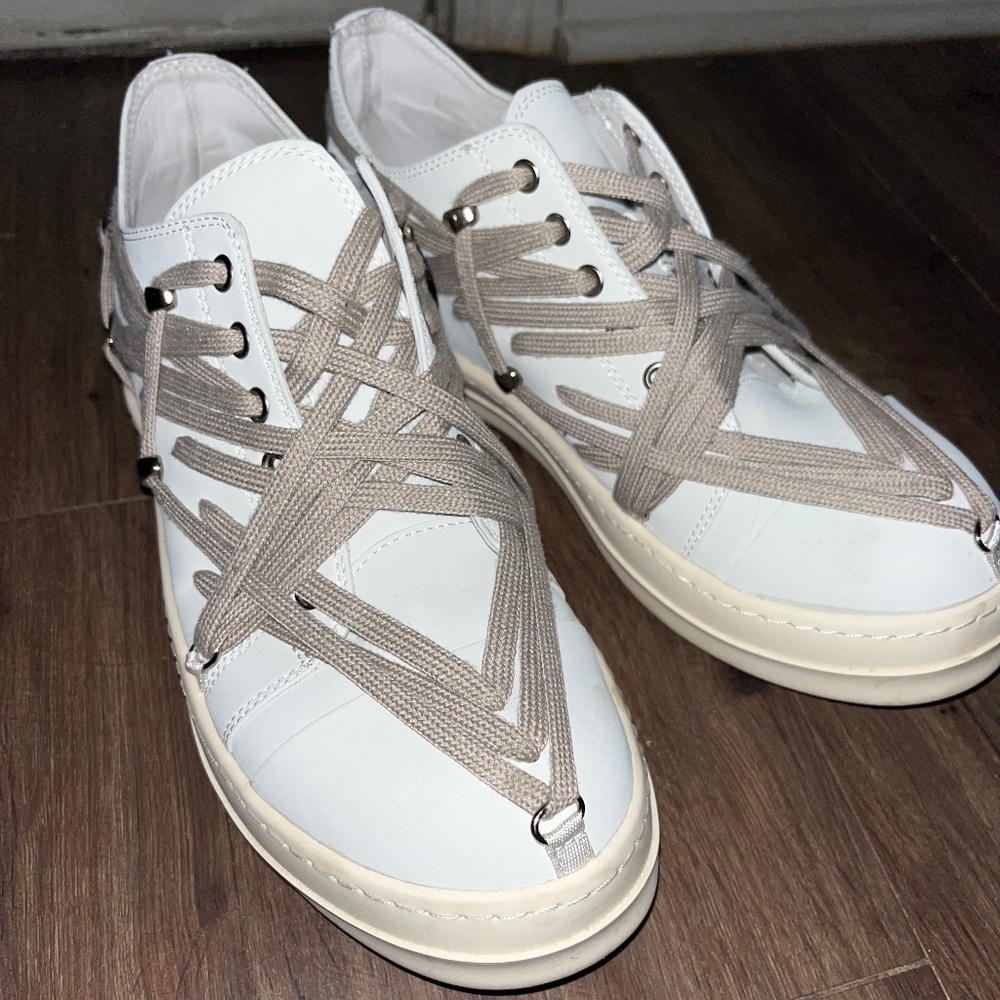 Rick Owens megalaced low white color